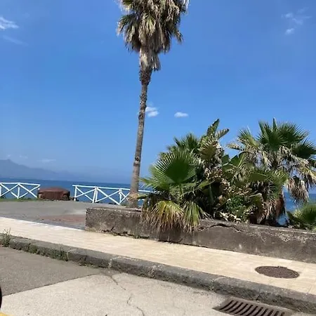 A Casa Di Cloe E Moro